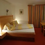 Jagerhaeusl Alojamento de Acomodação e Pequeno-almoço Ramsau am Dachstein