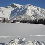 Jagerhaeusl Alojamento de Acomodação e Pequeno-almoço Ramsau am Dachstein
